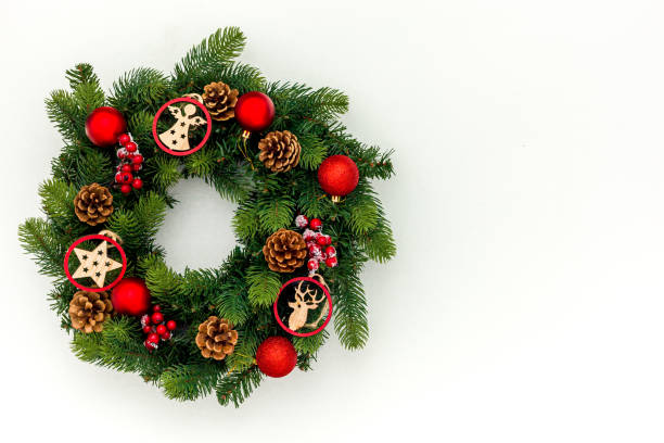 istock Process of making christmas wreath concept. 1285045108