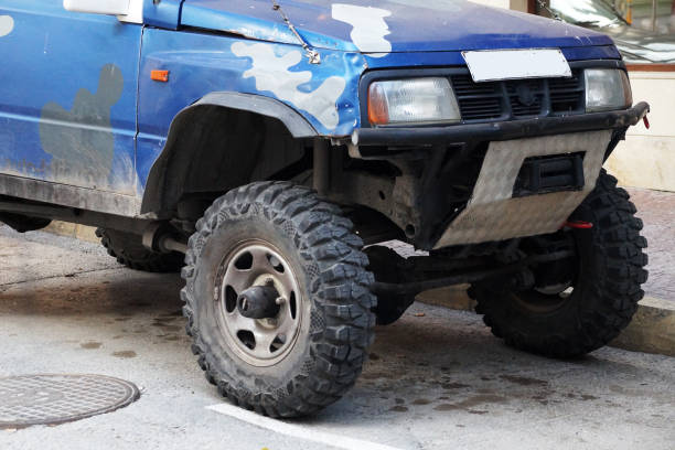 istock car with high ground clearance close up 1285052415
