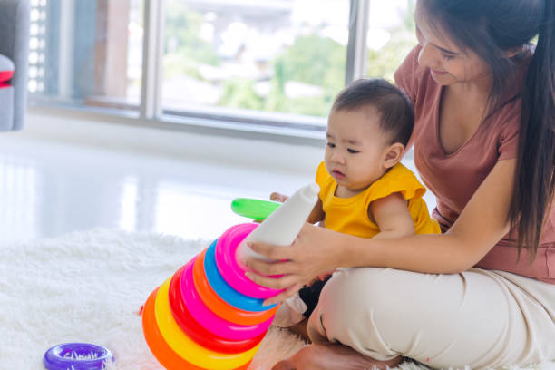 istock mom and baby 1285059379