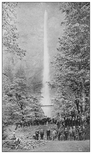 Antique black and white photo of the United States: Multnomah Falls, Oregon