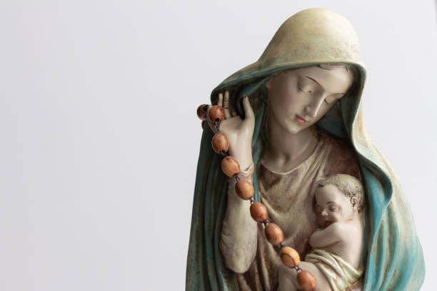 istock Mary statue and baby Jesus 1285118122