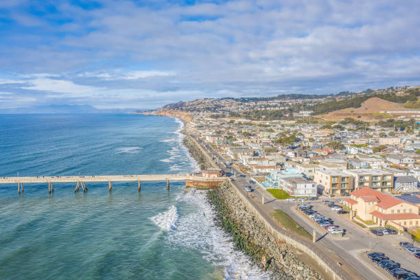 istock Aerial View California Coast at Pacifica 1285134301