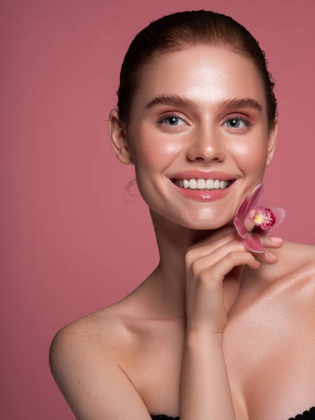 istock Beautiful woman with bright make-up 1285134326