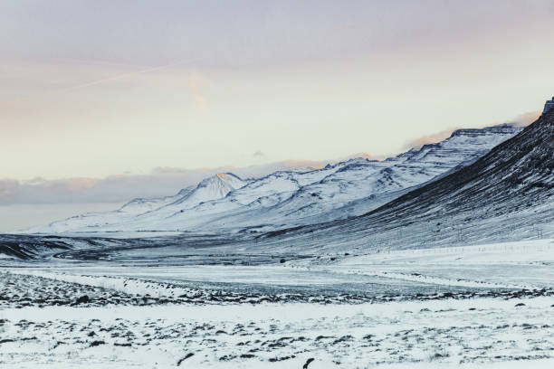 istock Winter in beautiful Iceland 1285137555