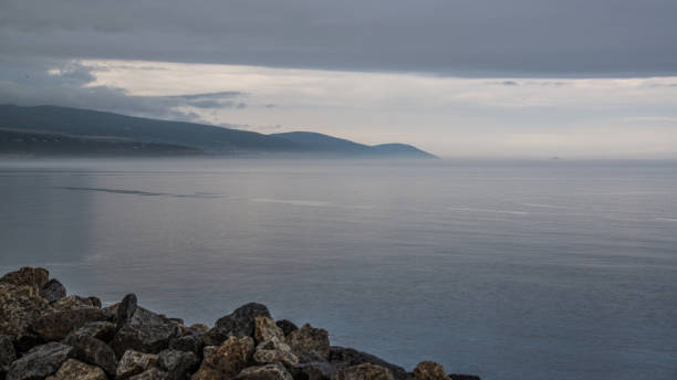 la malbaie, kanada - august 17 2020: stunning landscape view by the saint lawrence river in la malbaie in quebec - lawrence quebec canada north america stock-fotos und bilder