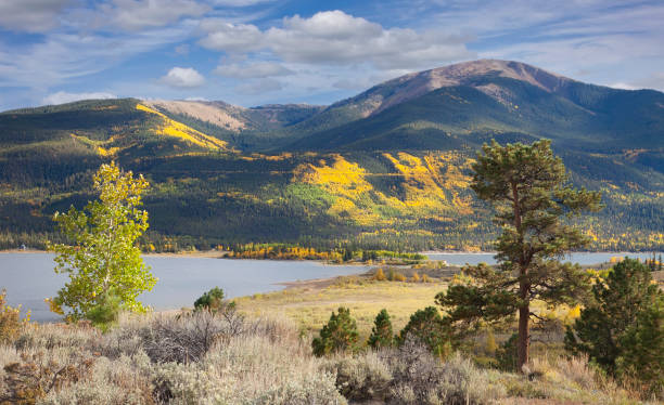 istock Twin Lakes in Autumn, in Colorado 1285154723