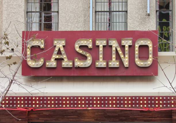 istock Retro casino sign 1285167543