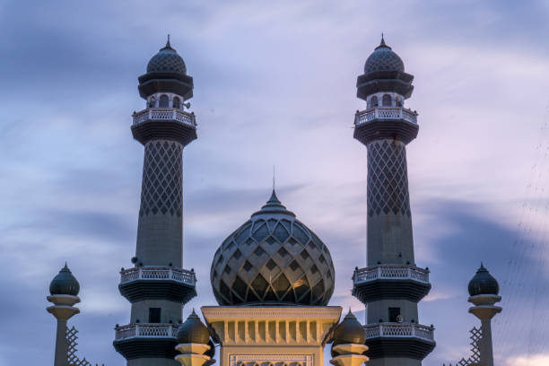 istock Alun Alun and Malang City Hall 1285186517
