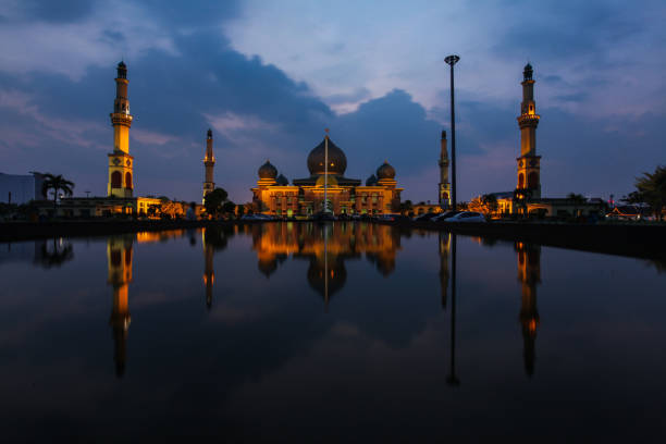 istock An Nur Great Mosque, Pekanbaru 1285228441