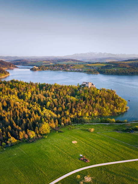 istock Czorsztyn Castle and Lake 1285242455