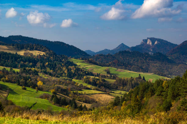 istock Three Crowns Massif in autumn. View from Wysoki Wierch, Pieniny Mountains. 1285251810