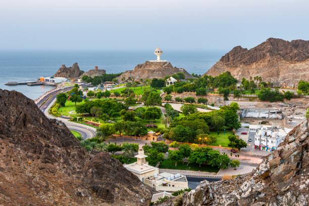 リアム・インセンス・バーナー、マスカット、オマーンのスルタン。 - oman greater masqat fort tourism ストックフォトと画像