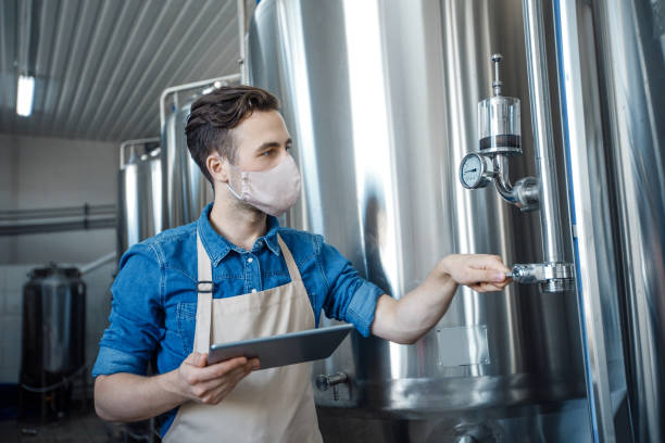 istock Small business, startup and modern craft brewery 1285274494