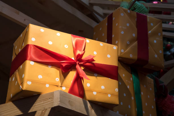 istock Pile of wrapped Christmas presents 1285306492