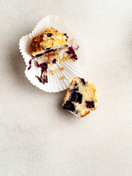 블루베리와 귀리 케이크, 빌베리와 귀리 케이크, 블루베리를 곁들인 귀리 머핀, 머핀 - muffin cake cupcake blueberry muffin 뉴스 사진 이미지