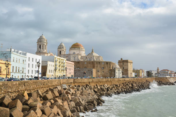 istock Embankment in Cadiz. 1285354658