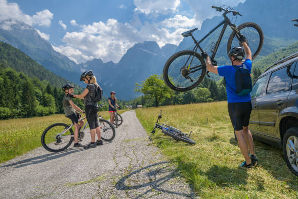 istock Family preparing for cycling 1285372528