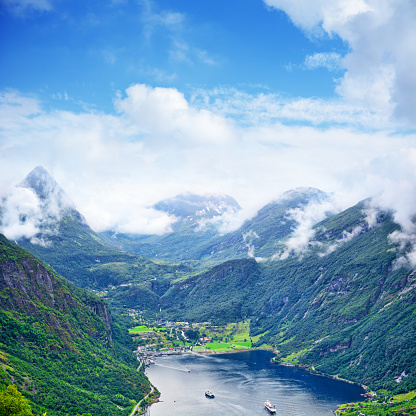 The Geirangerfjorden is a 15km long branch off of the Sunnylvsfjorden, which is a branch off of the Storfjorden (Great Fjord). UNESCO World Heritage Site