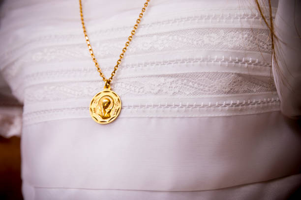 Vestidos De Comunion Sencillos - Banco de fotos e imágenes de stock - iStock Vestidos De Comunion Sencillos - Banco de fotos e imágenes de stock - iStock