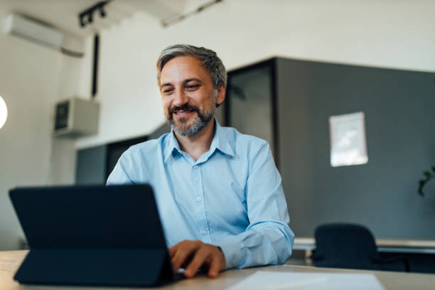 istock Should have a video call with colleagues. 1285480870