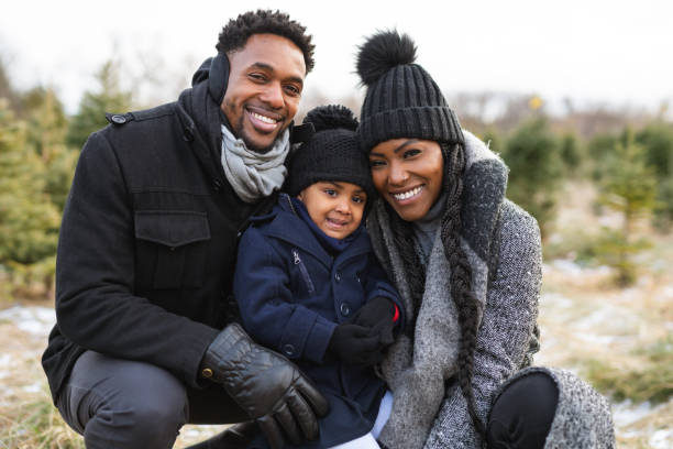 istock Christmas tree shopping at a tree farm 1285532939