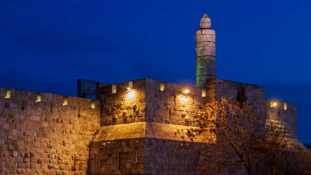 crepúsculo sobre a torre de davi em jerusalém - jerusalem judaism david tower - fotografias e filmes do acervo