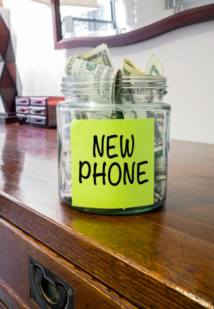 istock Saving money for new phone 1285674897