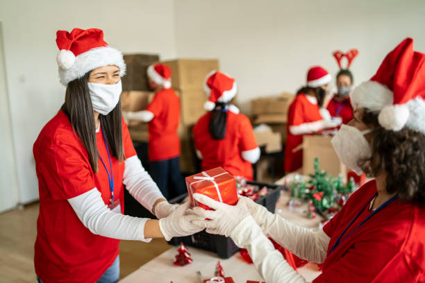 istock Presents arranging in time of pandemic 1285703689