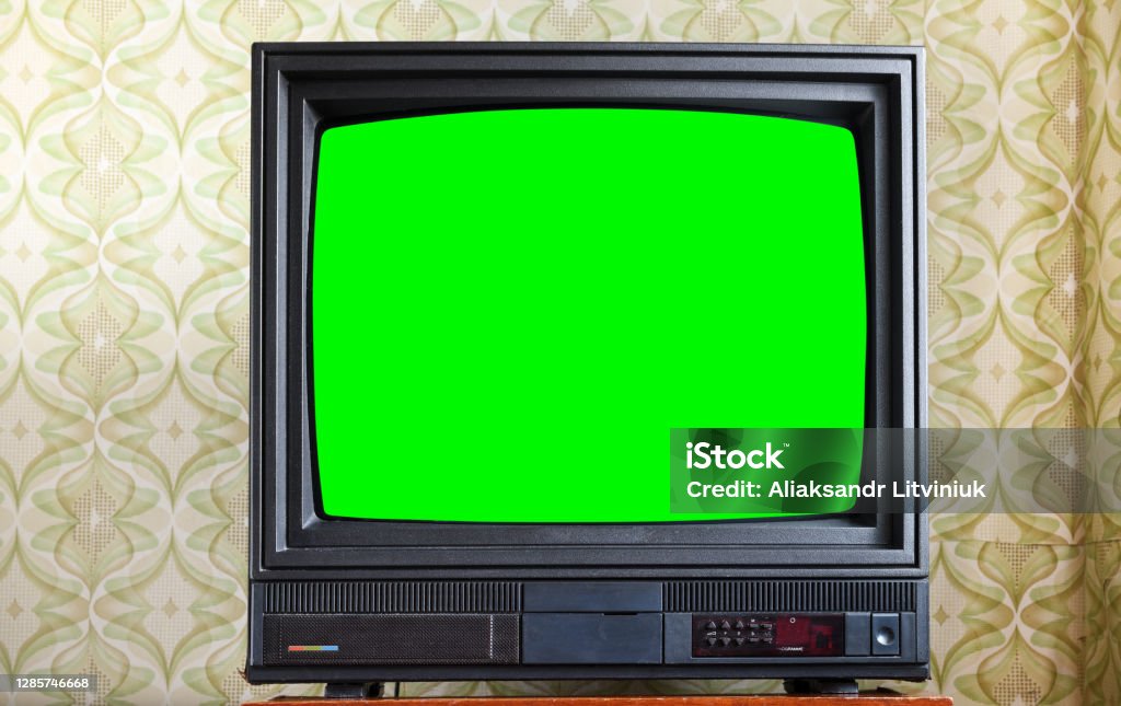 Arabische Sarabo Houden vocaal Antique Tv With Green Screen On An Antique Wooden Cabinet Old Design In A House In The Style Of The 1980s And 1990s Stock Photo - Download Image Now - iStock Arabische Sarabo Houden vocaal Antique Tv With Green Screen On An Antique Wooden Cabinet Old Design In A House In The Style Of The 1980s And 1990s Stock Photo - Download Image Now - iStock