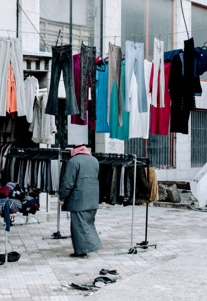 amman, giordania - jordan amman market people foto e immagini stock