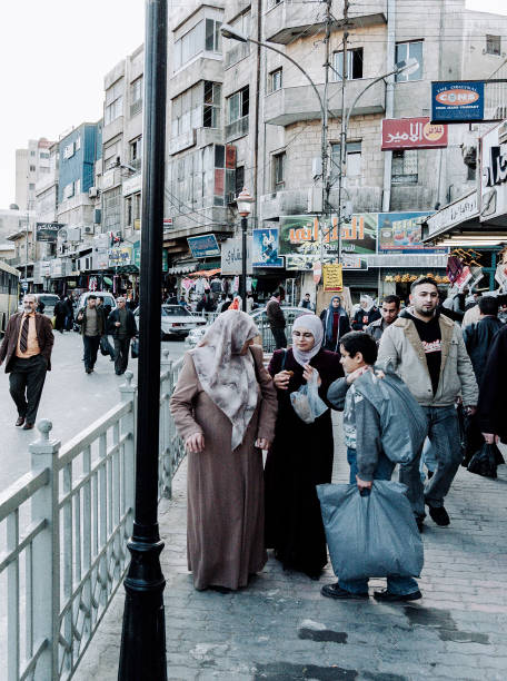 amman, jordan - jordan amman market people stock-fotos und bilder