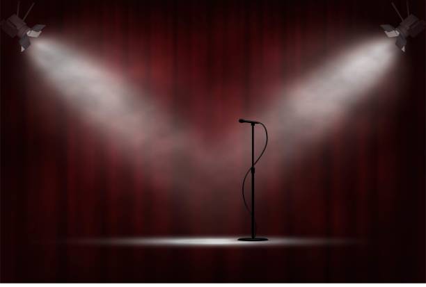 スポットライトでステージ上に立つマイク、赤いカーテンの背景。コメディショーオープニング、お祝いイベント、お知らせ、パフォーマンスベクトルイラスト。セレモニー招待シーン - curtain stage theater theatrical performance red点のイラスト素材／クリップアート素材／マンガ素材／アイコン素材