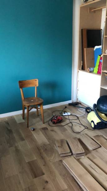 istock Installation of oak parquet 1285828936