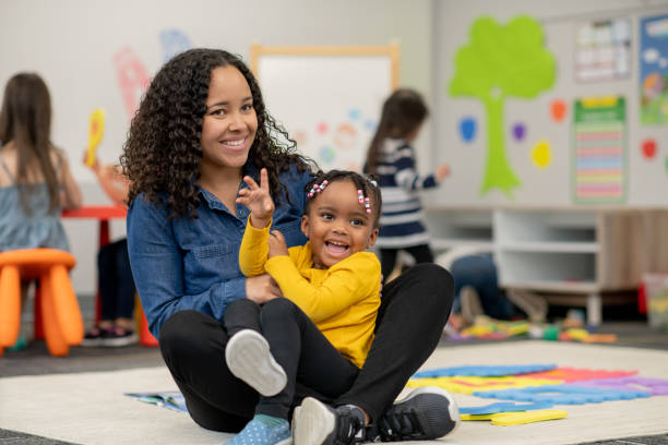 istock Preschoolers on the carpet 1285857895