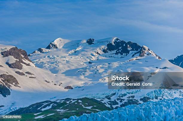 T He Head Of A Glacier In The Chugach Mountains Prince William Sound Alaska Arete Horn And Crevasse Stock Photo - Download Image Now