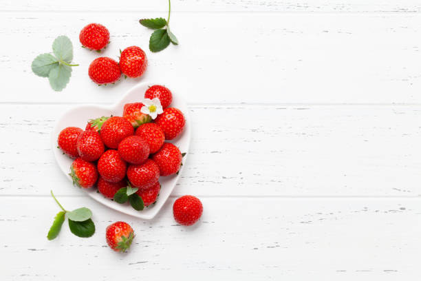 istock Ripe garden strawberry 1285892303