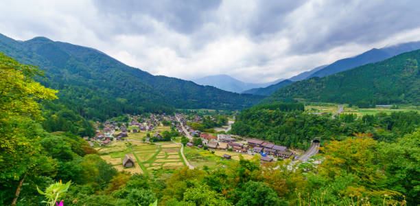 istock Ogimachi village in Shirakawa-go 1285895575