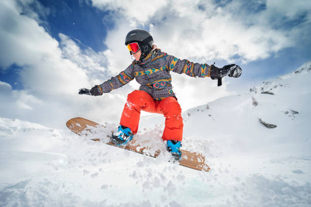 istock Winter holidays in ski resort 1285903327