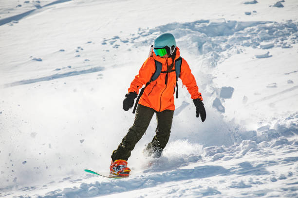 istock Winter holidays in ski resort 1285904027