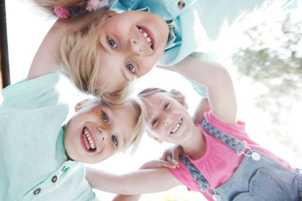 istock Smiling children friends smiling 1285924372