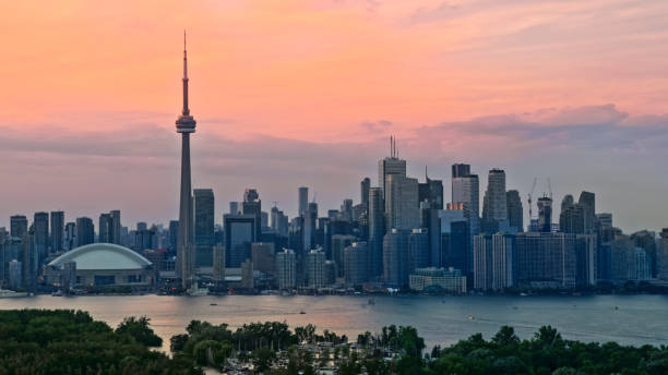 istock View of Toronto skyline and Inner Harbour 1285960107