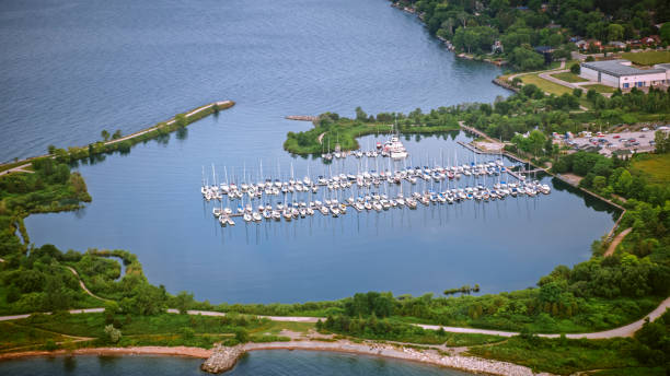 istock Colonel Sam Smith Park and marina in Etobicoke 1285961699
