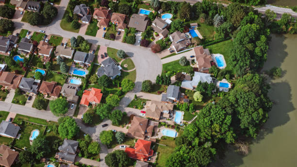 istock Tract housing in Burlington 1285969656