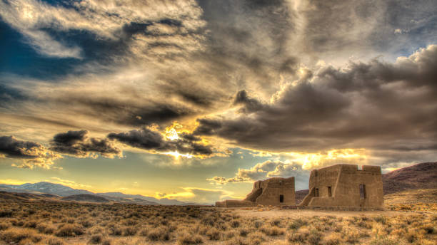 istock Sunset and cloudscape in Nothern Nevada 1285980155