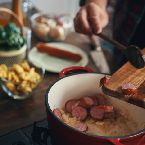istock Preparing Tuscan Tortellini Soup 1285989131