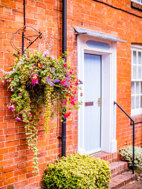 istock old cottages high street alcester england uk 1286112993