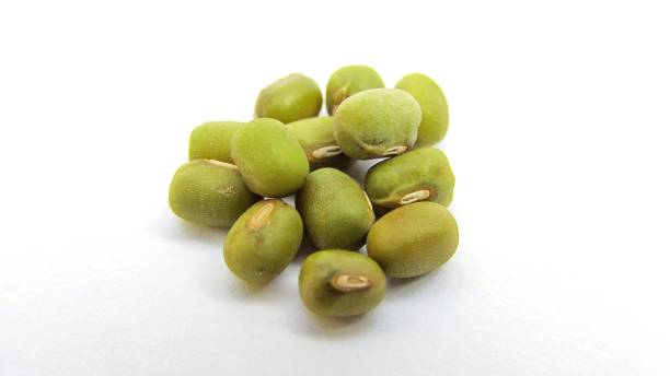 istock Mung beans isolated on white background 1286125526