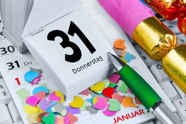 istock 2020 Office Calendar December 31 and Decoration 1286128221