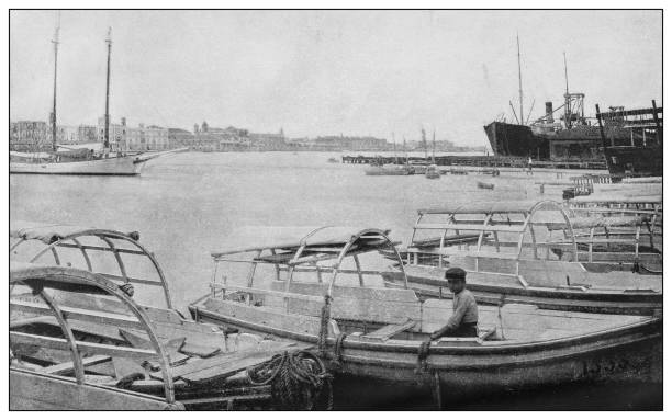 ilustrações de stock, clip art, desenhos animados e ícones de antique black and white photo: harbor of havana, cuba - child caribbean black latin american and hispanic ethnicity