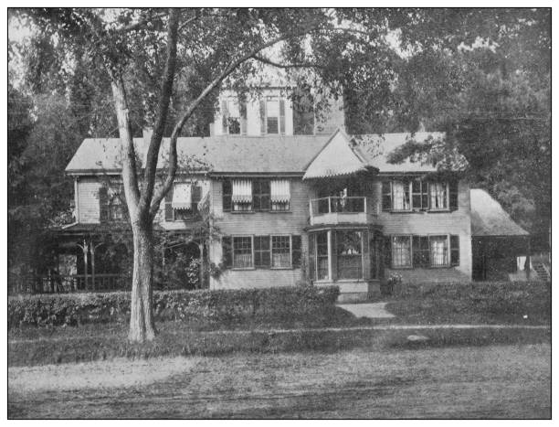 米国のアンティーク白黒写真:ホーソーンの家、コンコード、マサチューセッツ州 - ナサニエル・ホーソーン点のイラスト素材／クリップアート素材／マンガ素材／アイコン素材